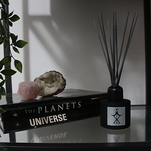 CICIX - Alien Luxury Reed Diffuser. Handmade In England. Non-toxic, Vegan and Cruelty Free. Highly Scented. 12 Reeds. 100ML. Plant A Tree With Each Purchase.